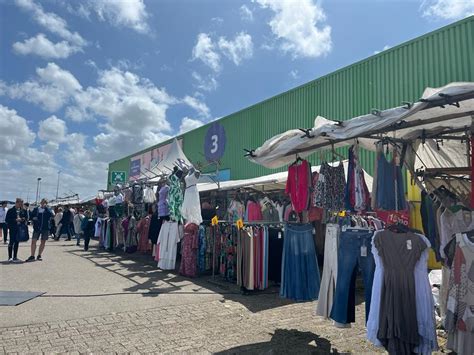 beverwijk zwarte markt gucci|Openingstijden, Route & Parkeren .